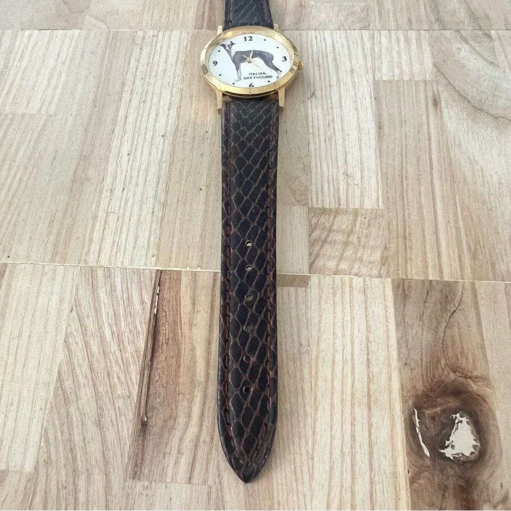 Unbranded Italian greyhound gold tone brown leather dress watch NEW BATTERY